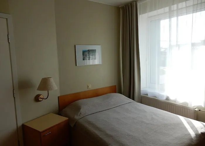 Tatari 53 Отель Таллин