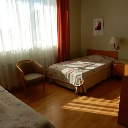 Tatari 53 Hotel 2*